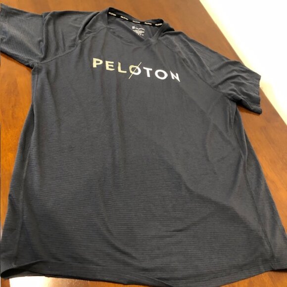 Peloton Lightweight Unisex T-Shirt Size L Pre-Owned - Picture 6 of 14